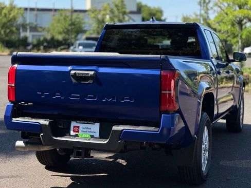 Certified 2024 Toyota Tacoma SR5 AWD/4WD image 5