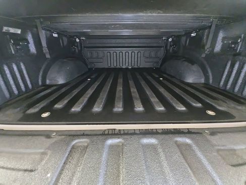 Used 2018 Ford F150 Lariat w/ Equipment Group 502A Luxury AWD/4WD image 16