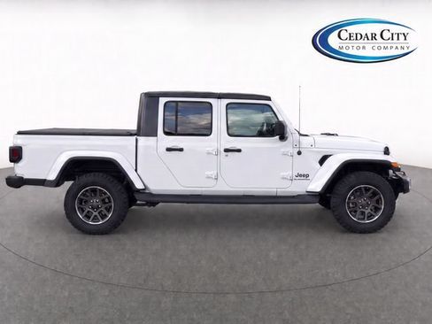 Used 2020 Jeep Gladiator Overland AWD/4WD image 8