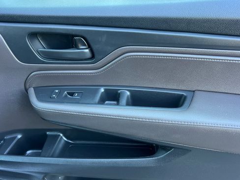 Used 2020 Honda Odyssey EX image 19