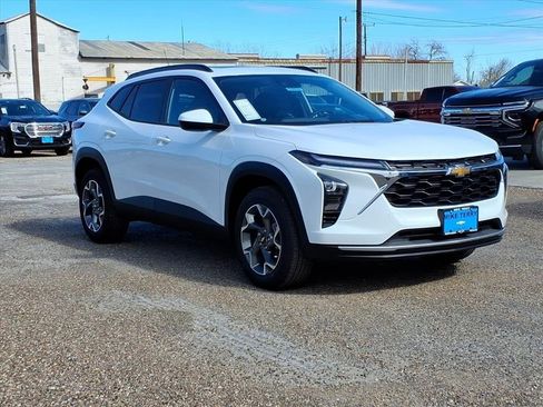 New 2026 Chevrolet Trax LT w/ Sunroof Package image 6