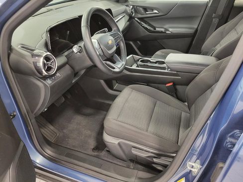 Used 2025 Chevrolet Equinox LT image 10