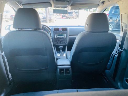 Used 2009 Volkswagen Rabbit S image 17