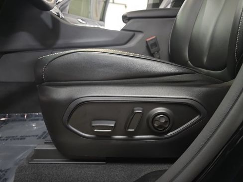 Certified 2023 Jeep Grand Cherokee Limited AWD/4WD image 30