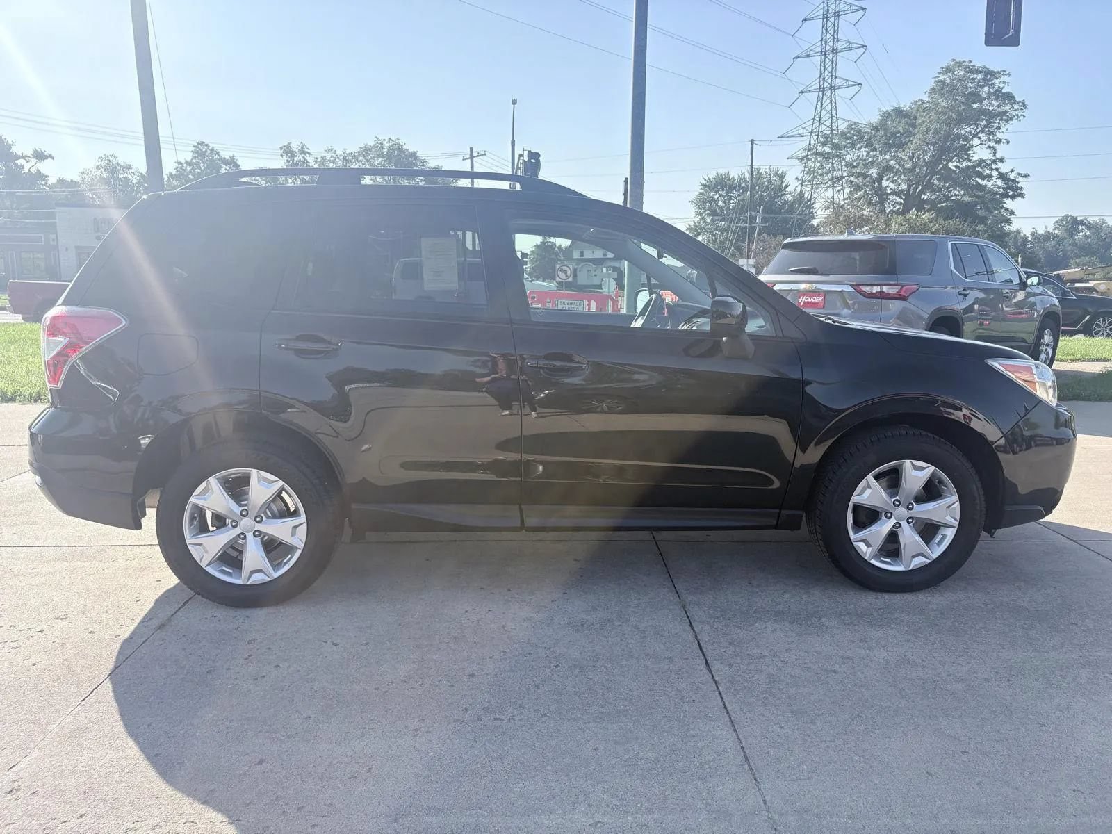 Used 2016 Subaru Forester 2.5i Premium AWD/4WD image 7