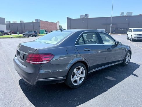 Used 2014 Mercedes-Benz E 350 4MATIC Sedan image 5