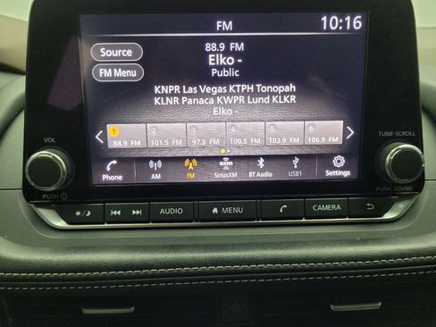Used 2022 Nissan Rogue SV FWD image 25