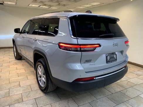 Used 2023 Jeep Grand Cherokee L Laredo AWD/4WD image 5