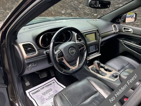 Used 2017 Jeep Grand Cherokee Limited AWD/4WD image 12