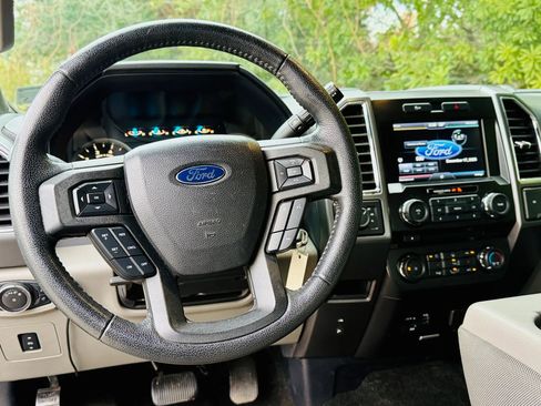 Used 2015 Ford F150 XLT w/ Equipment Group 302A Luxury image 45