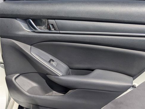 Used 2019 Honda Accord Sport image 34