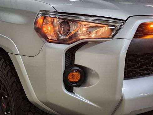 Used 2021 Toyota 4Runner SR5 image 14
