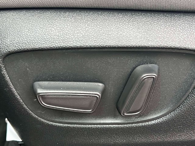 Used 2024 Toyota Sienna LE FWD image 23