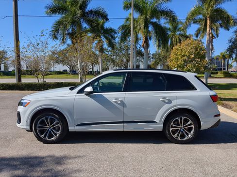Used 2025 Audi Q7 2.0T Premium w/ Convenience Plus Package image 7