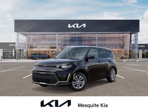 New 2025 Kia Soul LX image 1