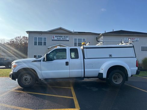 Used 2013 Ford F350 XL image 1