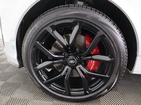 Used 2022 Land Rover Range Rover Sport SVR image 30