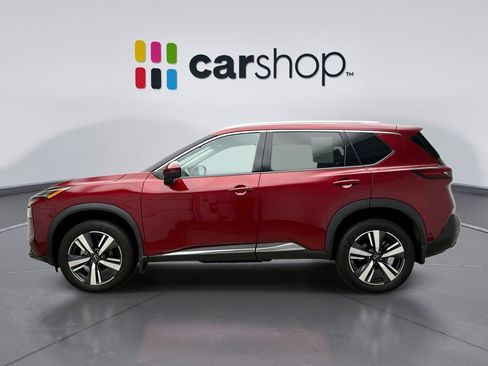 Used 2023 Nissan Rogue SL w/ SL Premium Package image 2