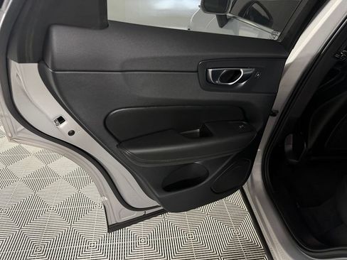 Used 2023 Volvo XC60 B5 Plus w/ Climate Package AWD/4WD image 32