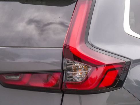 Used 2023 Honda CR-V Sport Touring image 10