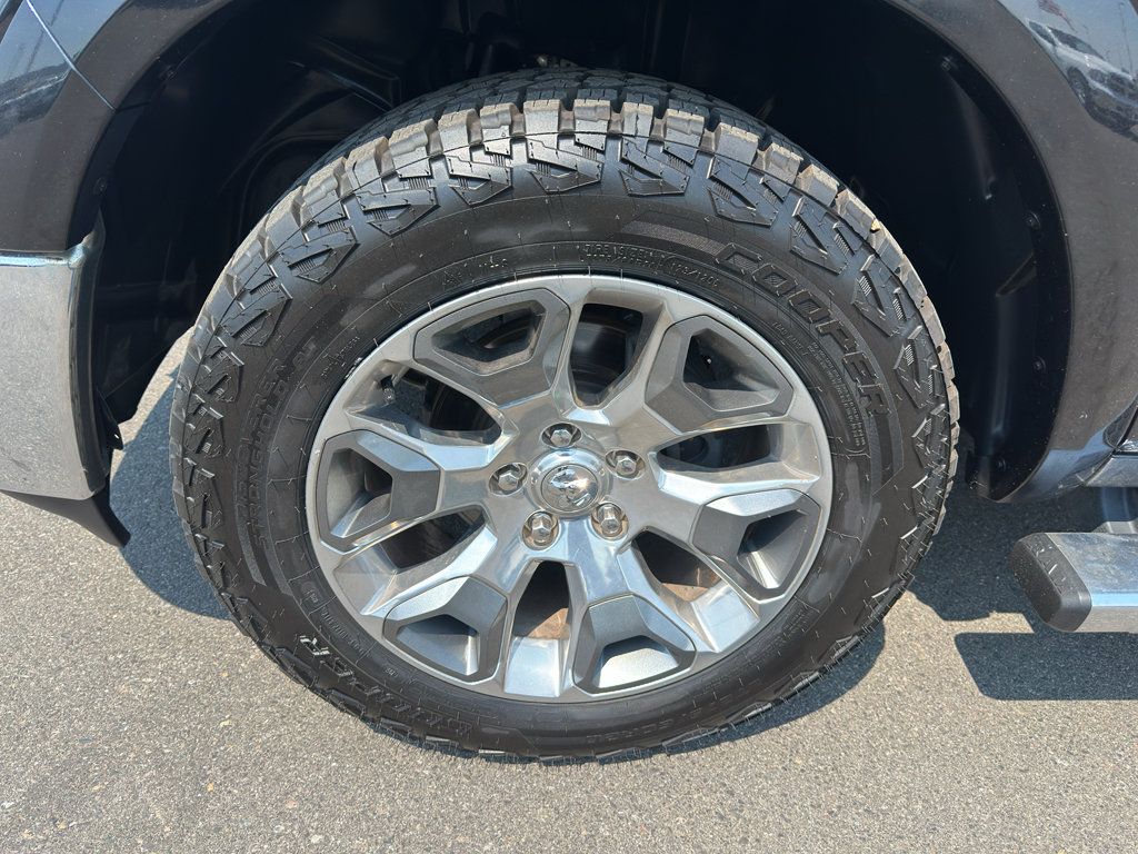 Used 2018 RAM 1500 Limited AWD/4WD image 9
