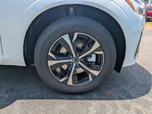 New 2026 Volvo XC60 B5 Core AWD/4WD image 11