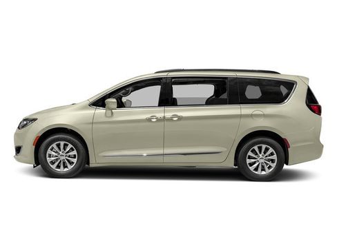 Used 2017 Chrysler Pacifica Touring-L image 3