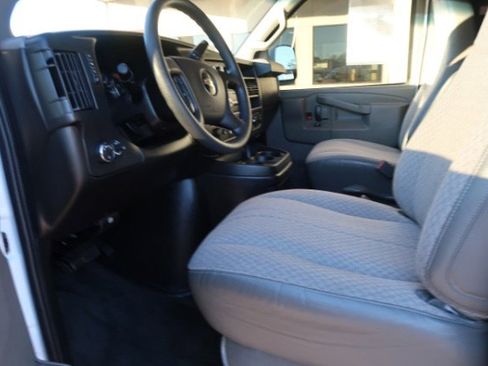 Used 2018 Chevrolet Express 3500 LT w/ LT Preferred Equipment Group image 7