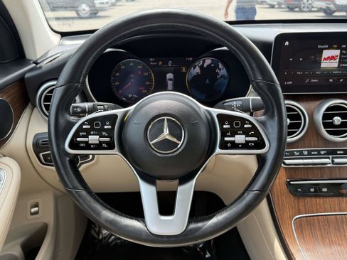 Used 2022 Mercedes-Benz GLC 300 4MATIC image 11