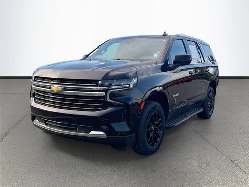 Used 2024 Chevrolet Tahoe LT RWD image 3