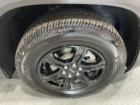 Used 2023 GMC Acadia AT4 w/ Technology Package image 56