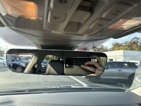 Used 2023 Volkswagen Jetta SEL image 15