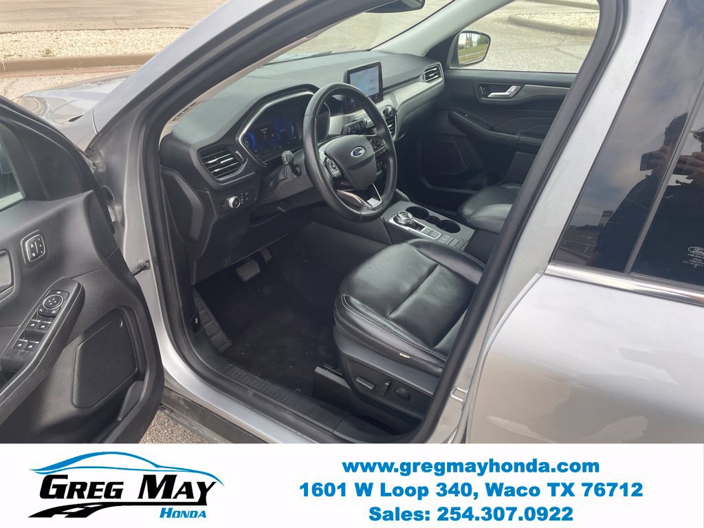 Used 2022 Ford Escape Titanium AWD/4WD image 11