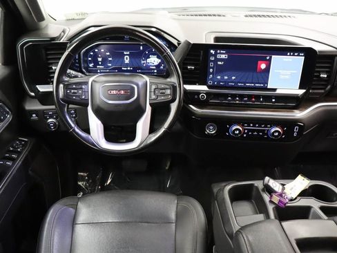 Used 2024 GMC Sierra 1500 SLT AWD/4WD image 14