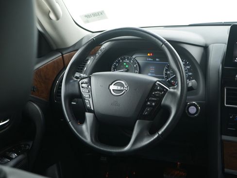 Used 2024 Nissan Armada SL image 17