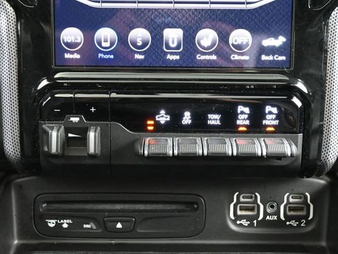 Used 2019 RAM 1500 Limited AWD/4WD image 18