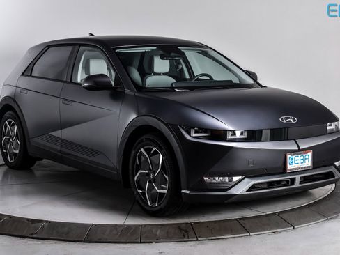 Used 2023 Hyundai Ioniq 5 SEL image 1