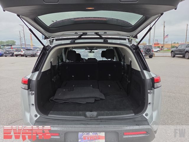 Used 2024 Nissan Pathfinder SV AWD/4WD image 27