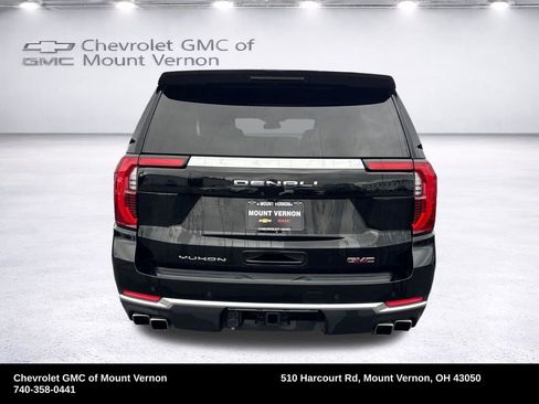Used 2025 GMC Yukon Denali AWD/4WD image 4