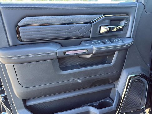 New 2026 RAM 2500 Limited image 9