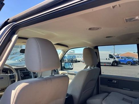 Used 2014 Ford Expedition XLT AWD/4WD image 12