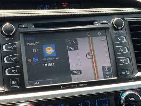 Used 2019 Toyota Highlander Limited Platinum AWD/4WD image 26