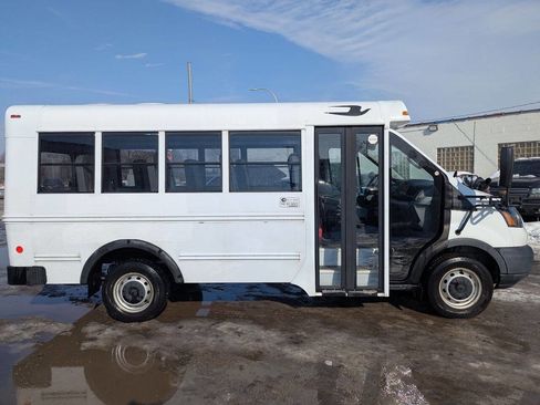 Used 2016 Ford Transit 250 250 2dr 138 in. WB SRW Cutaway image 8