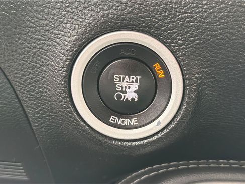 Used 2016 Dodge Challenger SXT w/ Sound Group RWD image 29