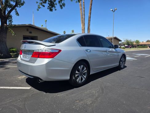 Used 2013 Honda Accord LX image 7