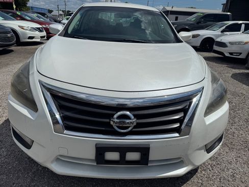 Used 2015 Nissan Altima 2.5 S w/ Power Driver Seat Package FWD image 2