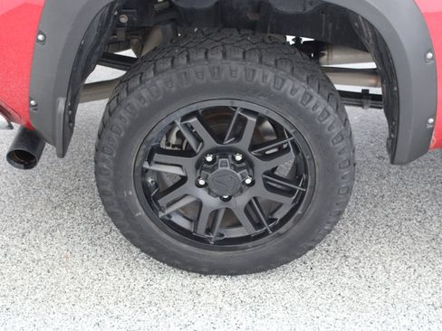 Used 2021 Toyota Tundra SR5 w/ SR5 Leather Package AWD/4WD image 6