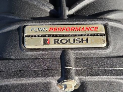 Used 2018 Ford Mustang GT Premium w/ GT Performance Package RWD image 3