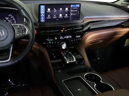 Certified 2026 Acura MDX SH-AWD w/ Advance Package image 17