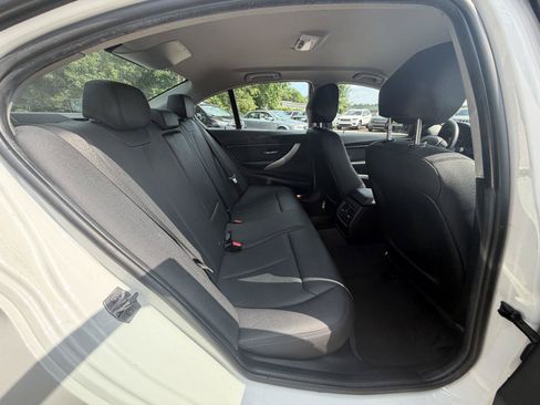 Used 2018 BMW 320i xDrive Sedan AWD/4WD image 19